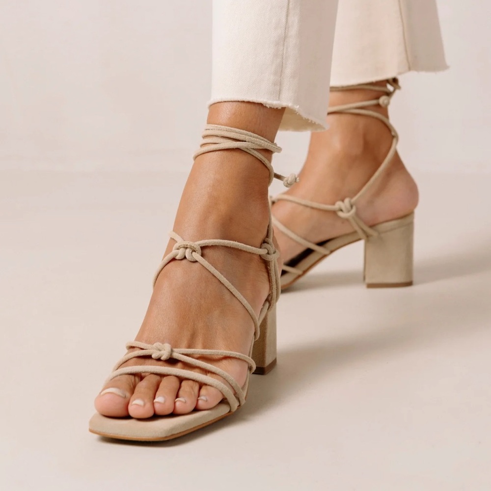 Alohas Paloma block heeled sandal